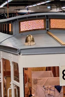 Aufgebaute Dachglocke auf dem 1103