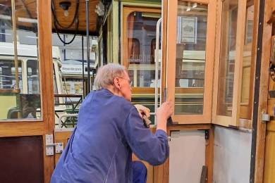 Abstimmung der Position der Schalter und Sicherungen im 1103