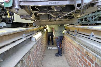 Wartungsarbeiten am Arbeitswagen (4508)